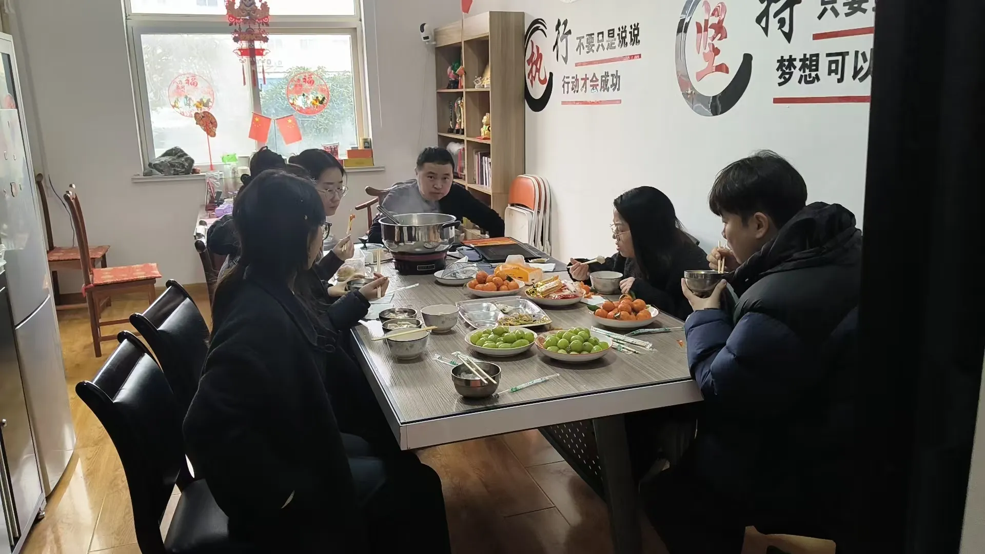 Празник на фестивала на фенерите на компанията Haozhifeng